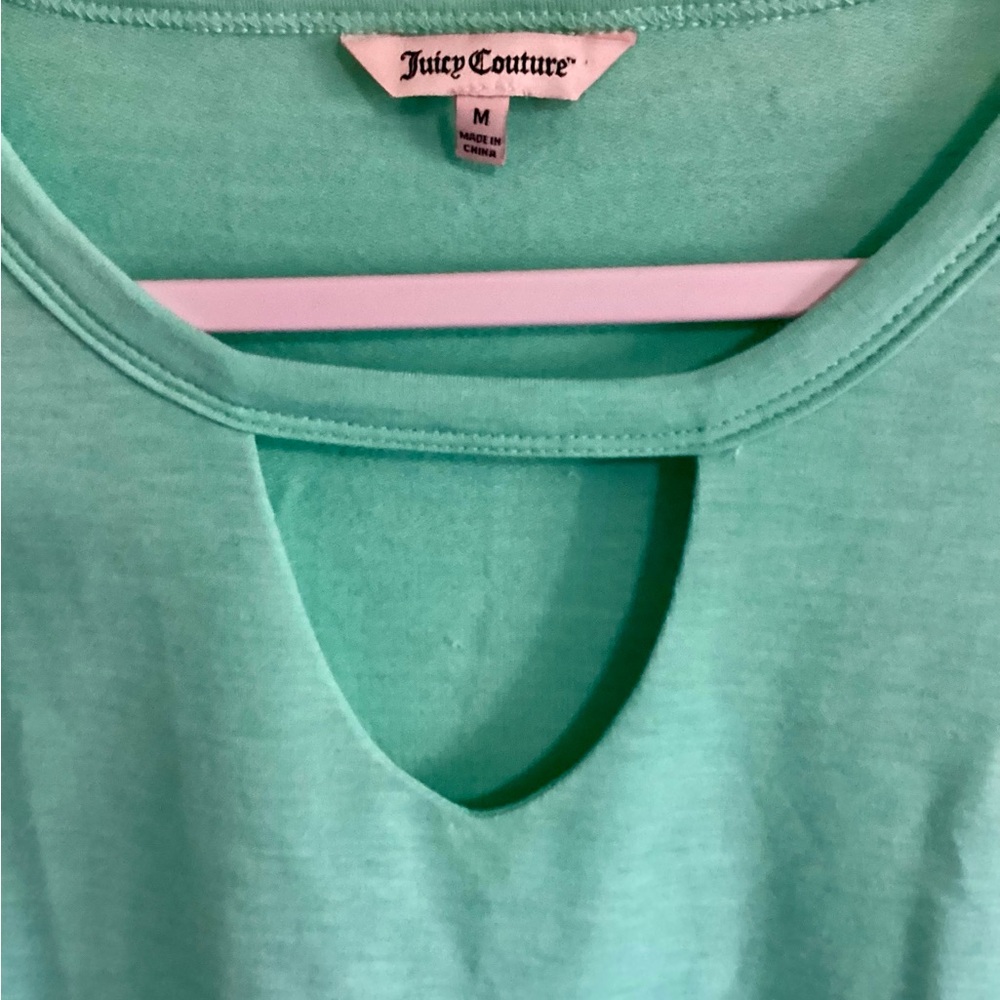 JUICY COUTURE Light Green Key Hole Pullover Soft Sweater Size Medium